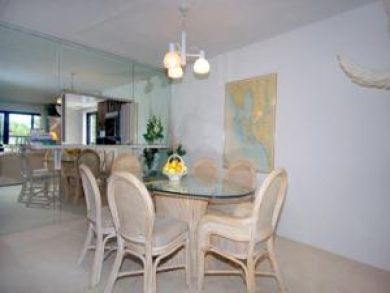 Sanibel Condo 879453